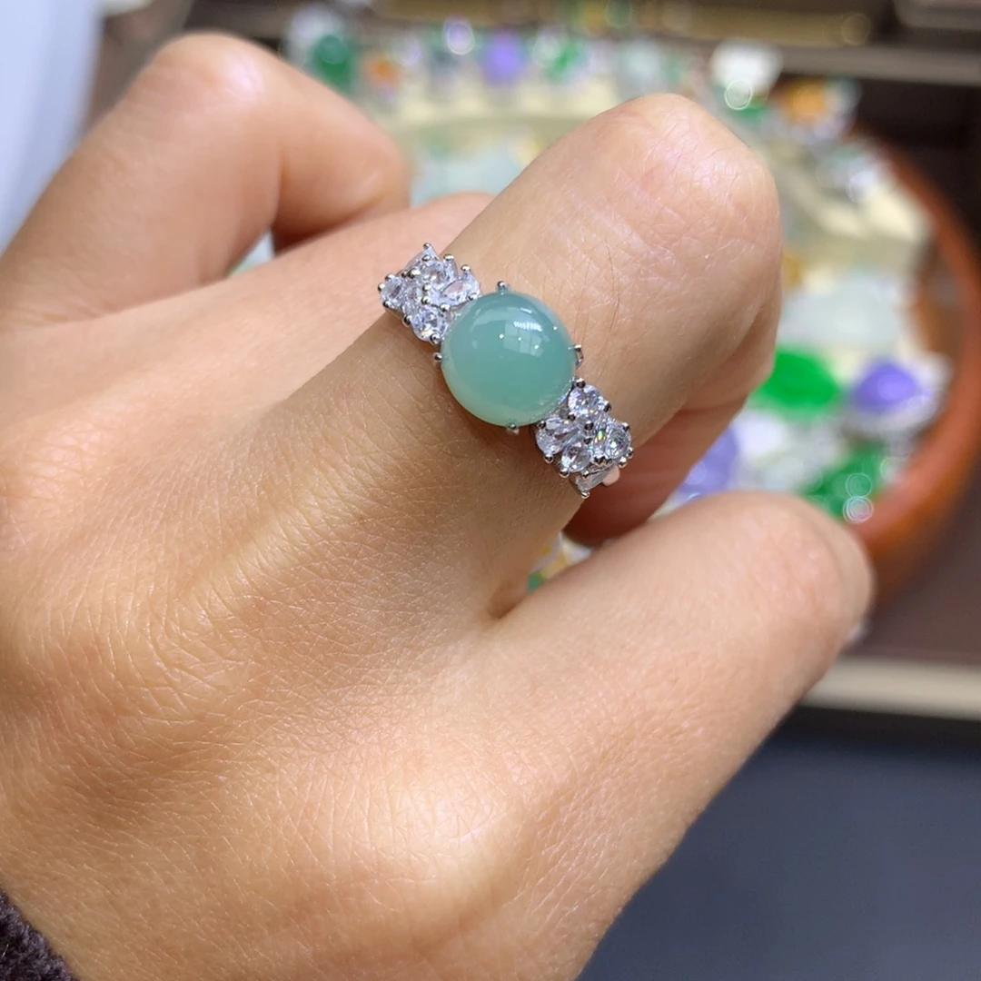 翡翠颈饰银S925镶嵌翡翠吊坠