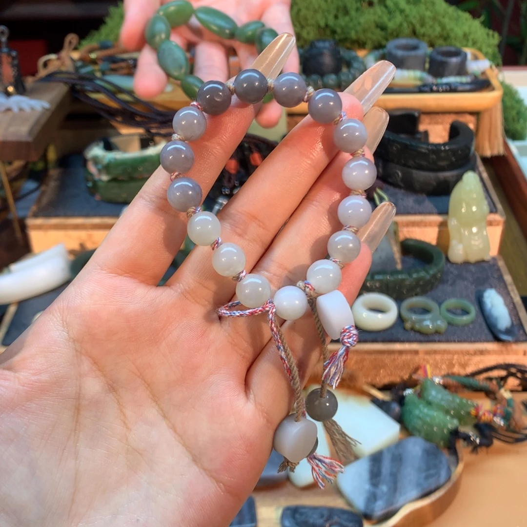 和田玉（糖玉）未镶嵌挂件