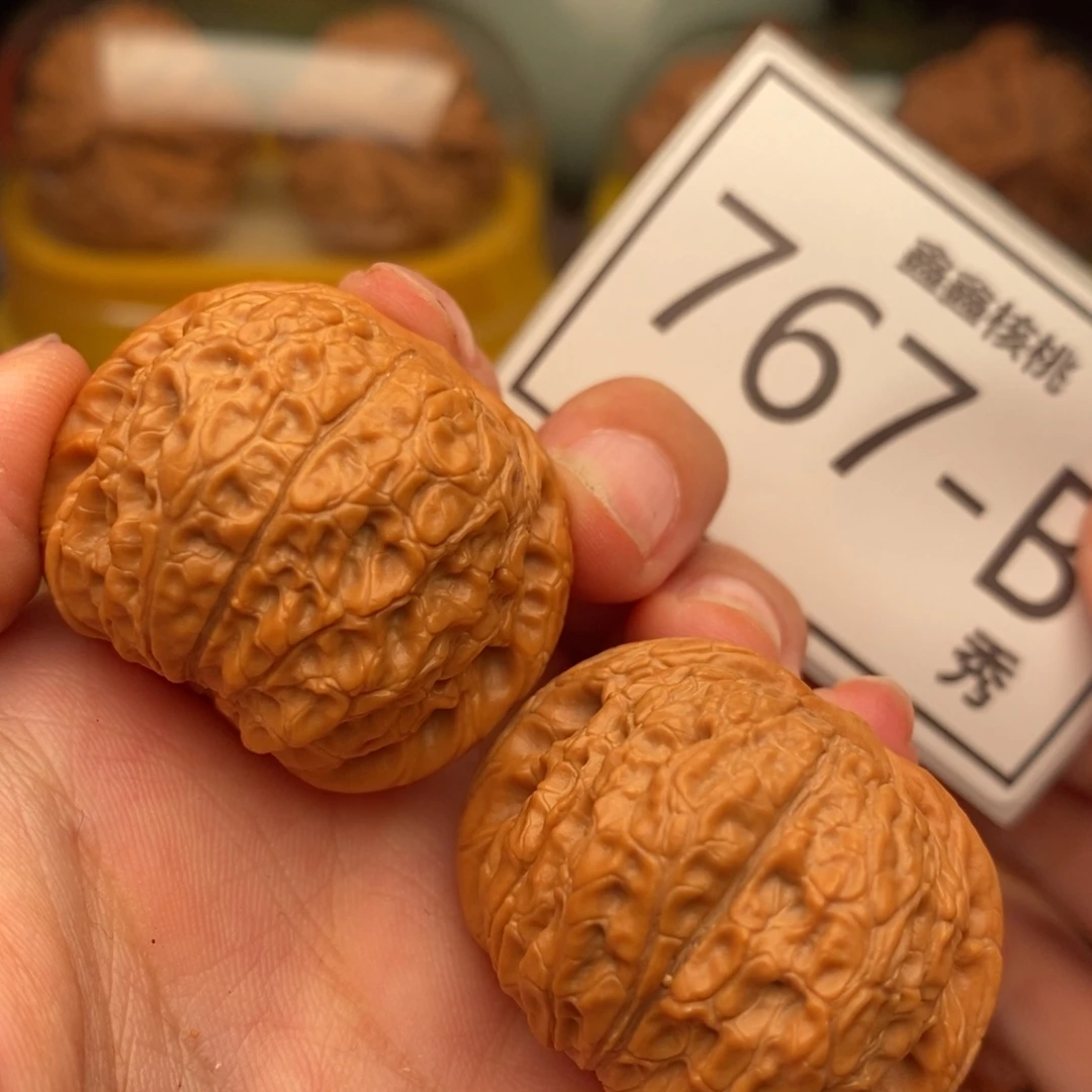 把件文玩核桃血麒麟35……