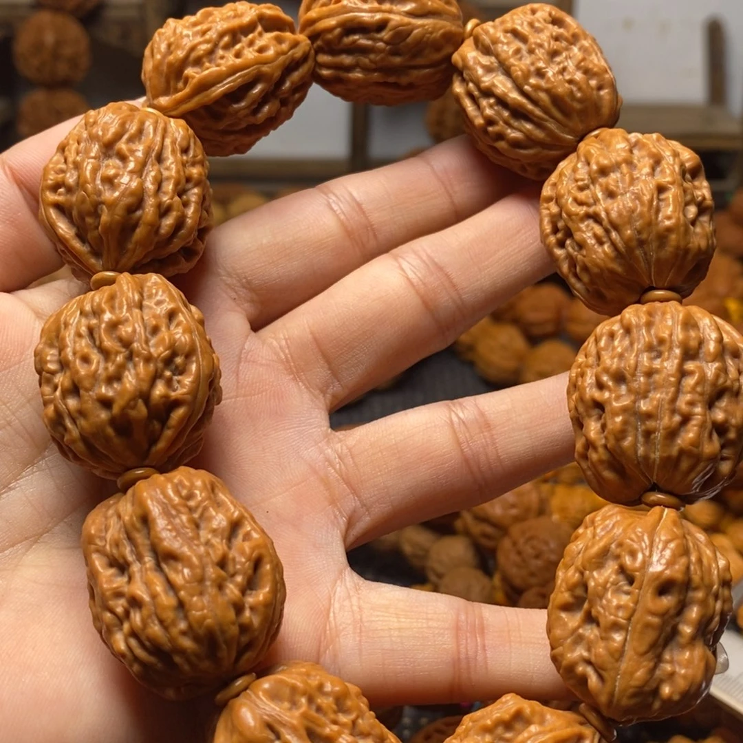 张***³手串文玩核桃异形手持