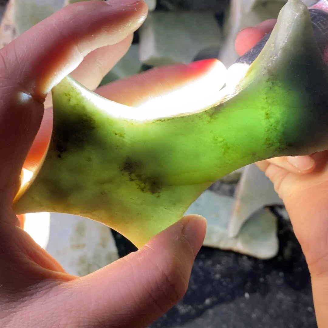 颈饰未镶嵌翡翠天然翡翠
