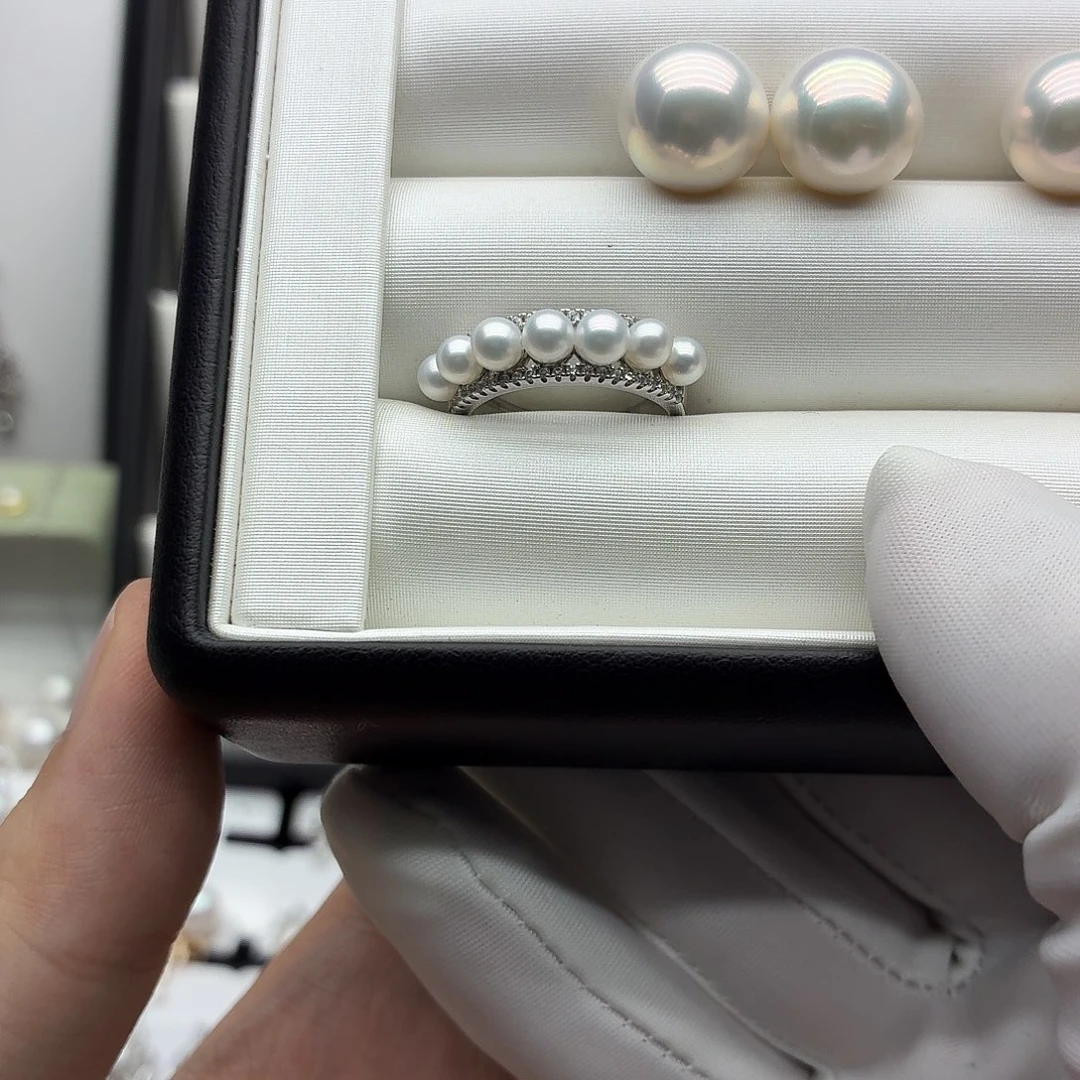 银珍珠戒指设计款