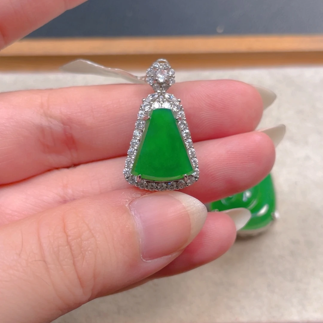 翡翠银S925镶嵌颈饰