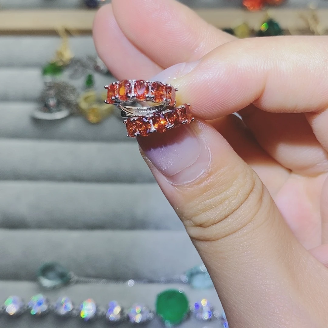 【闪购商品】银S925镶嵌耳饰托帕石