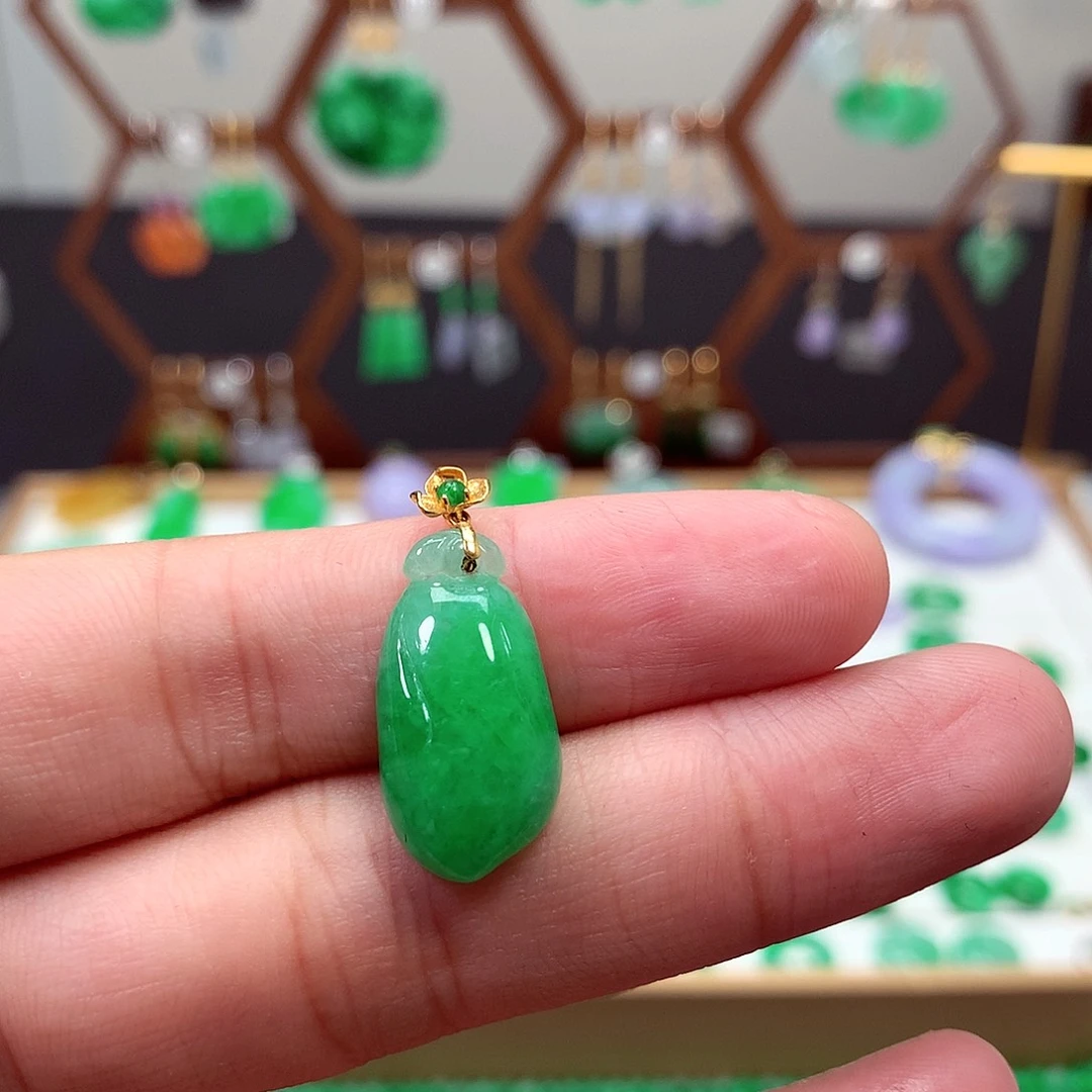 翡翠18K金镶嵌吊坠(不含链)天然翡翠