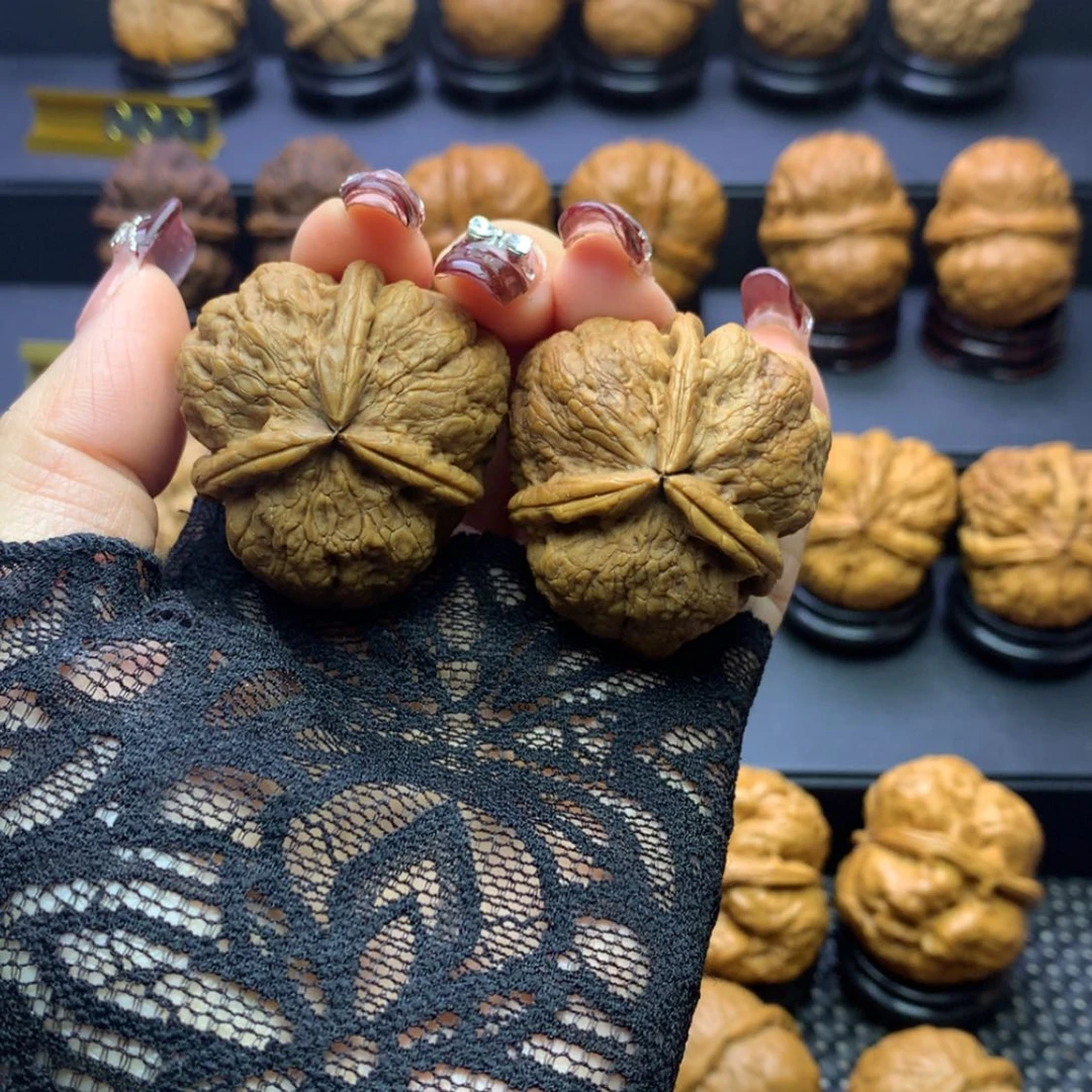 【闪购商品】文玩核桃吊坠方天古蟾