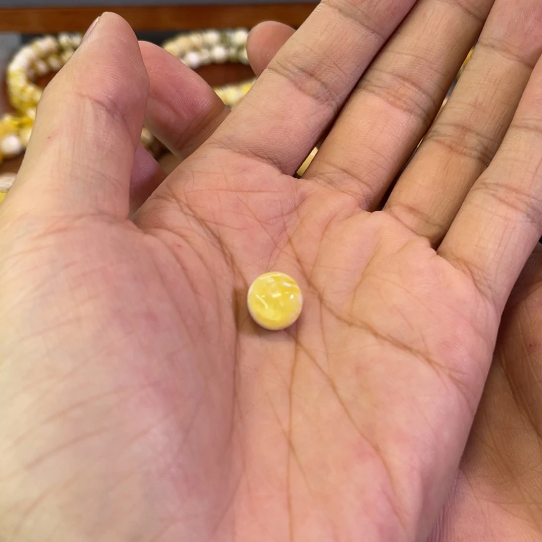 F***）琥珀未镶嵌裸石N10001金漆白溶洞老型单珠