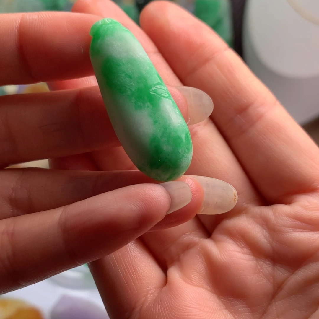 未镶嵌定制翡翠翡翠
