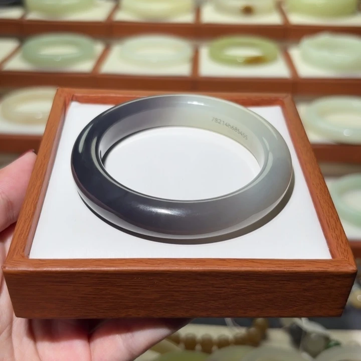 和田玉手镯未镶嵌紫罗兰特色55