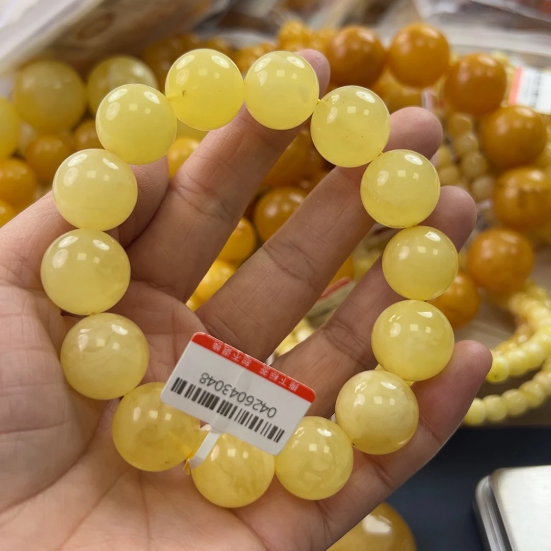 未镶嵌琥珀珠宝奇石