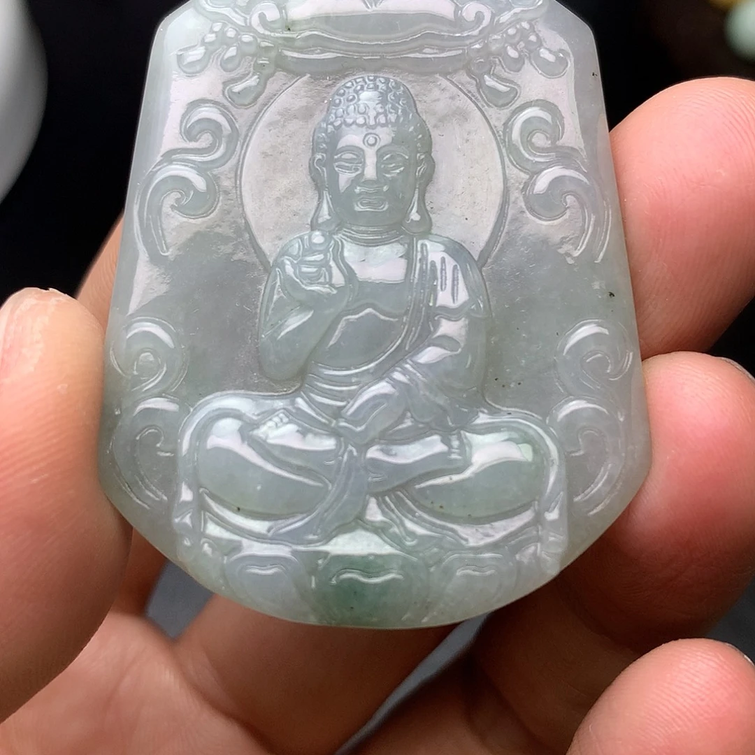 翡翠未镶嵌颈饰翡翠首饰和翡翠珠宝