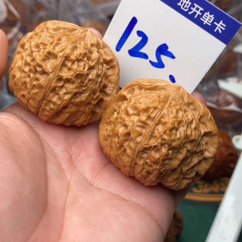【闪购商品】文玩核桃把件长*南瓜顿45左右