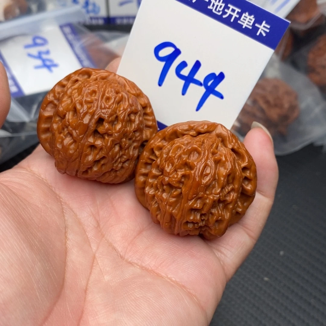 文玩核桃把件白狮子福利