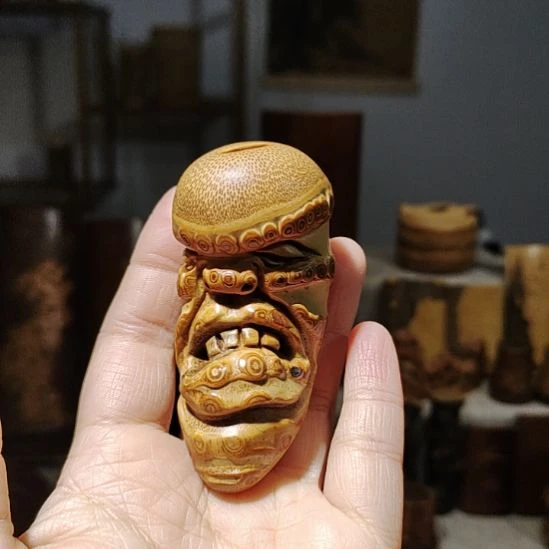 巨***竹竹雕鬼脸手把件