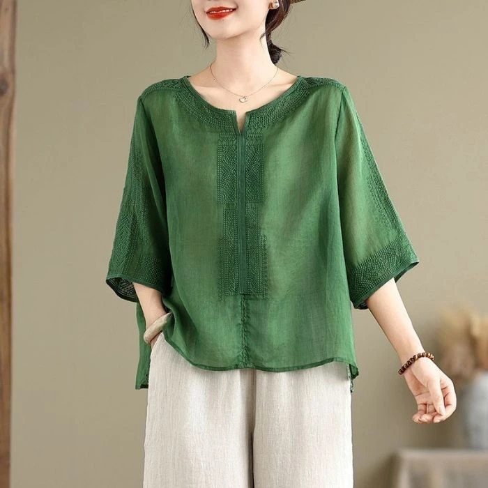现货夏季新款宽松纯色刺绣衬衫时尚百搭大码洋气薄复古文艺妈妈装