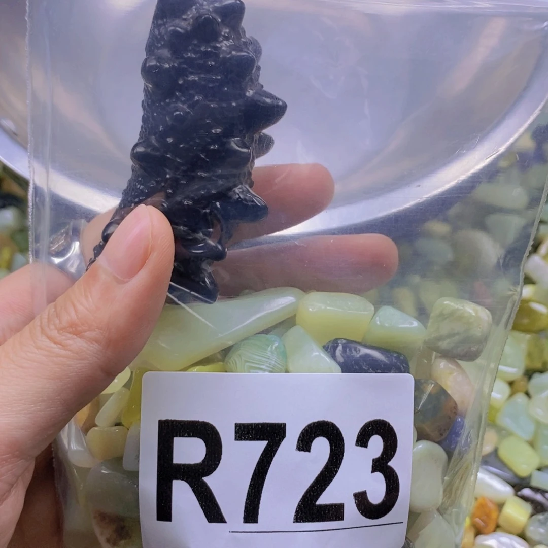 未镶嵌岫玉鱼缸石