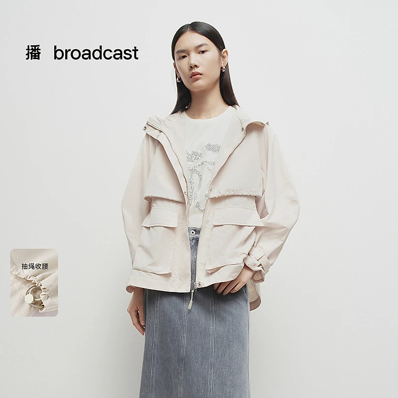 【商场同款】25年春夏播工装风连帽领外套女款BDS1WD1162