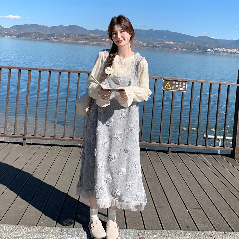 今年流行的漂亮套装裙甜美小清新连衣裙花朵背带裙蕾丝衬衫两件套
