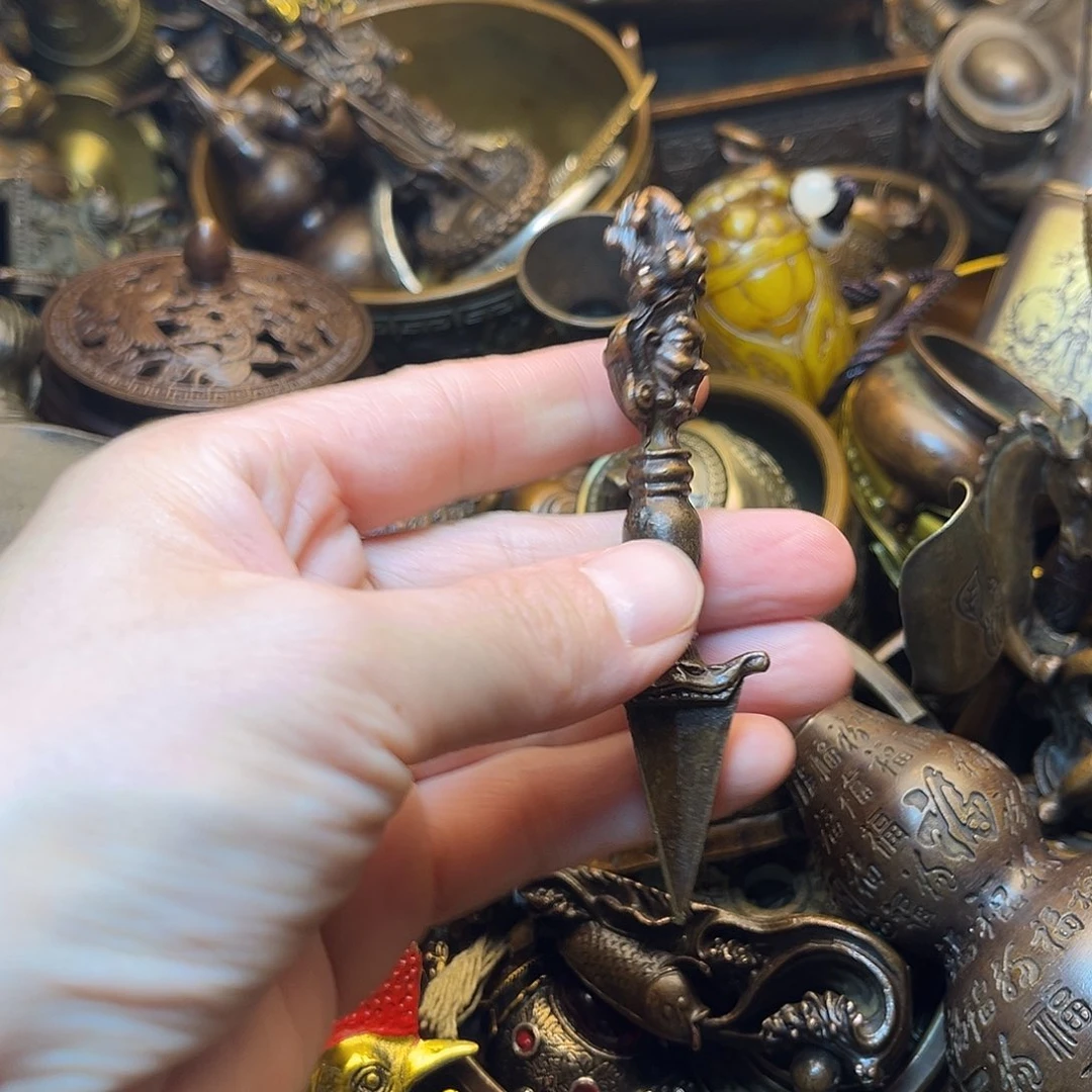 精美铜器工艺品等
