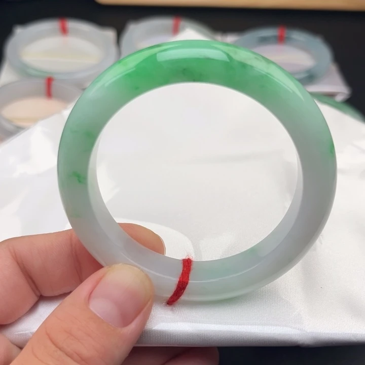 翡翠未镶嵌手镯手镯-5