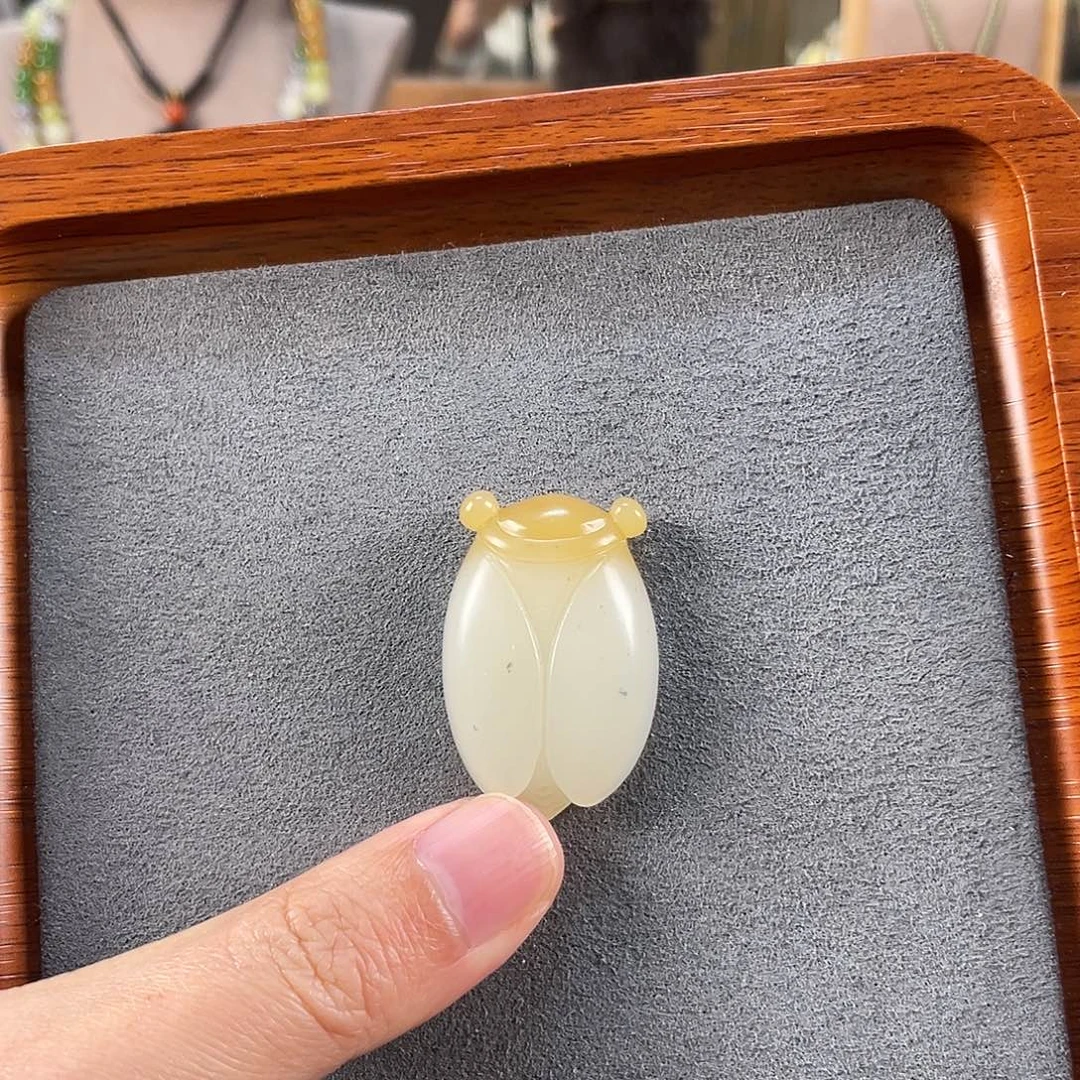 和田玉未镶嵌吊坠(不含链)