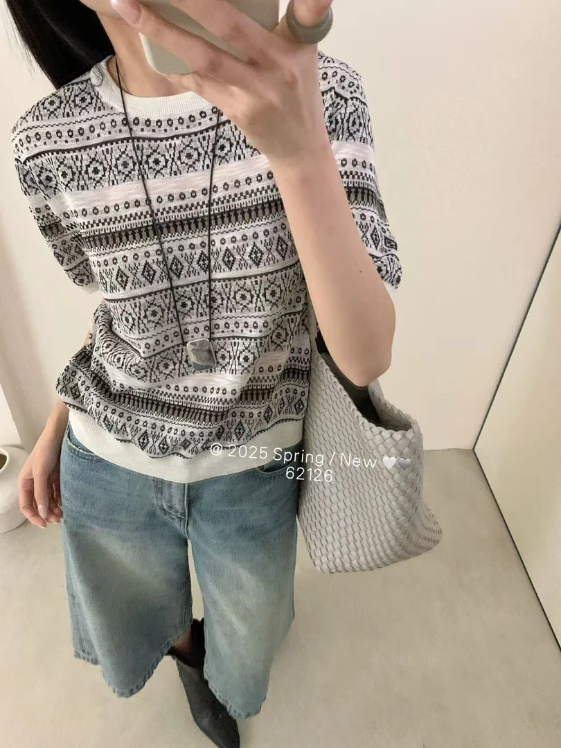 【蜜爷家】撞色提花圆领针织正肩上衣K705#