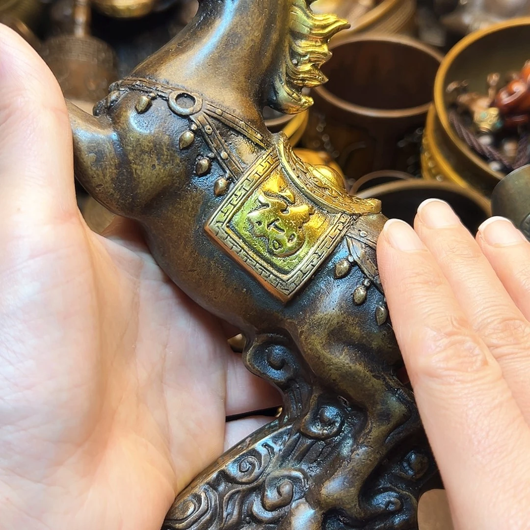 精美铜器工艺品等