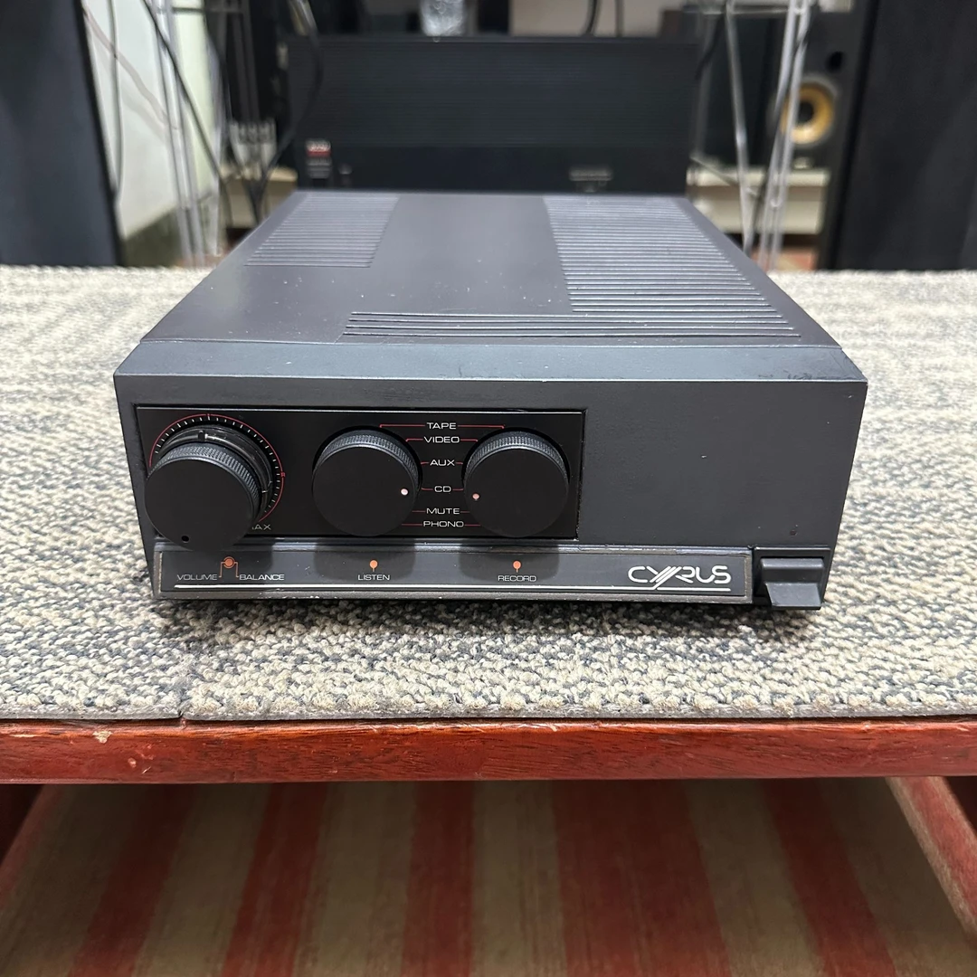 9新  英国赛乐士小钢炮 合并功放