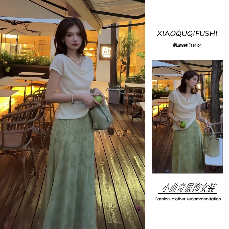 夏季流行穿搭一整套新款2025法式温柔风荡领T恤纹理半身裙两件套