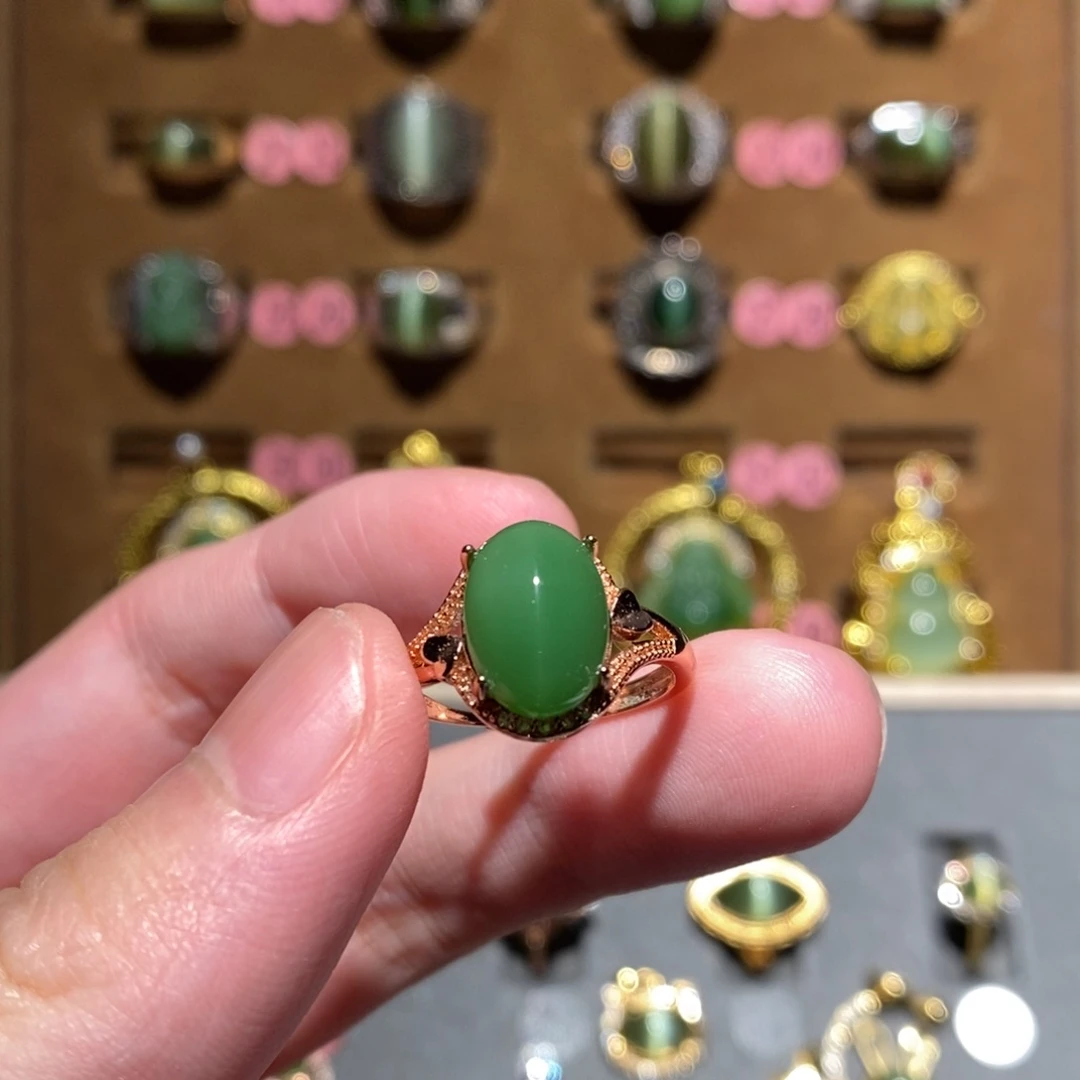 和田玉未镶嵌戒指