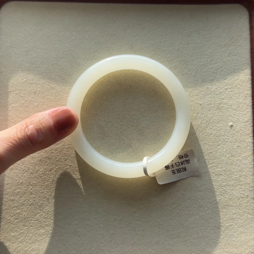 L***～和田玉未镶嵌手镯