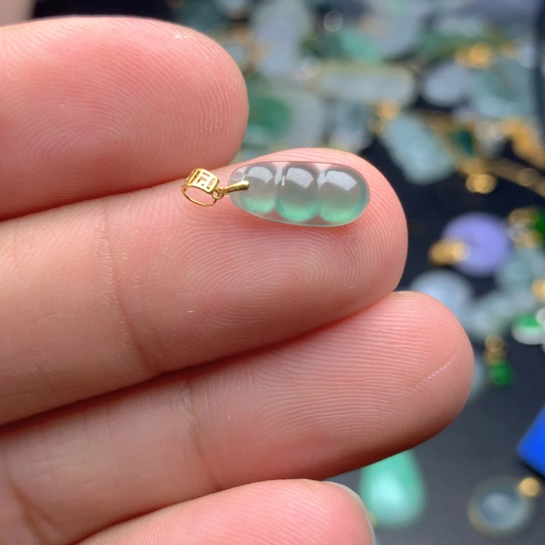 【闪购商品】颈饰18K金镶嵌翡翠翡翠