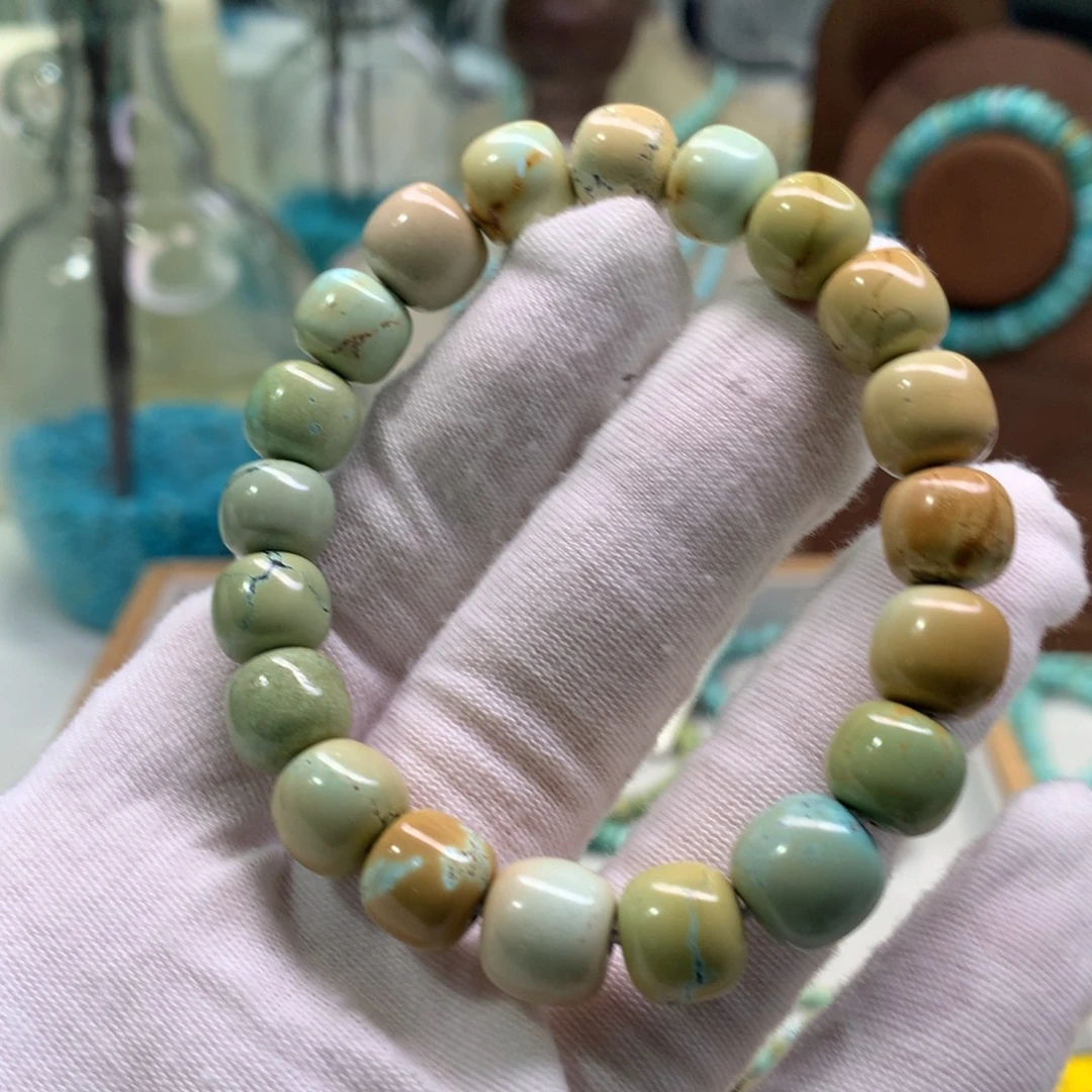 绿松石未镶嵌饰品