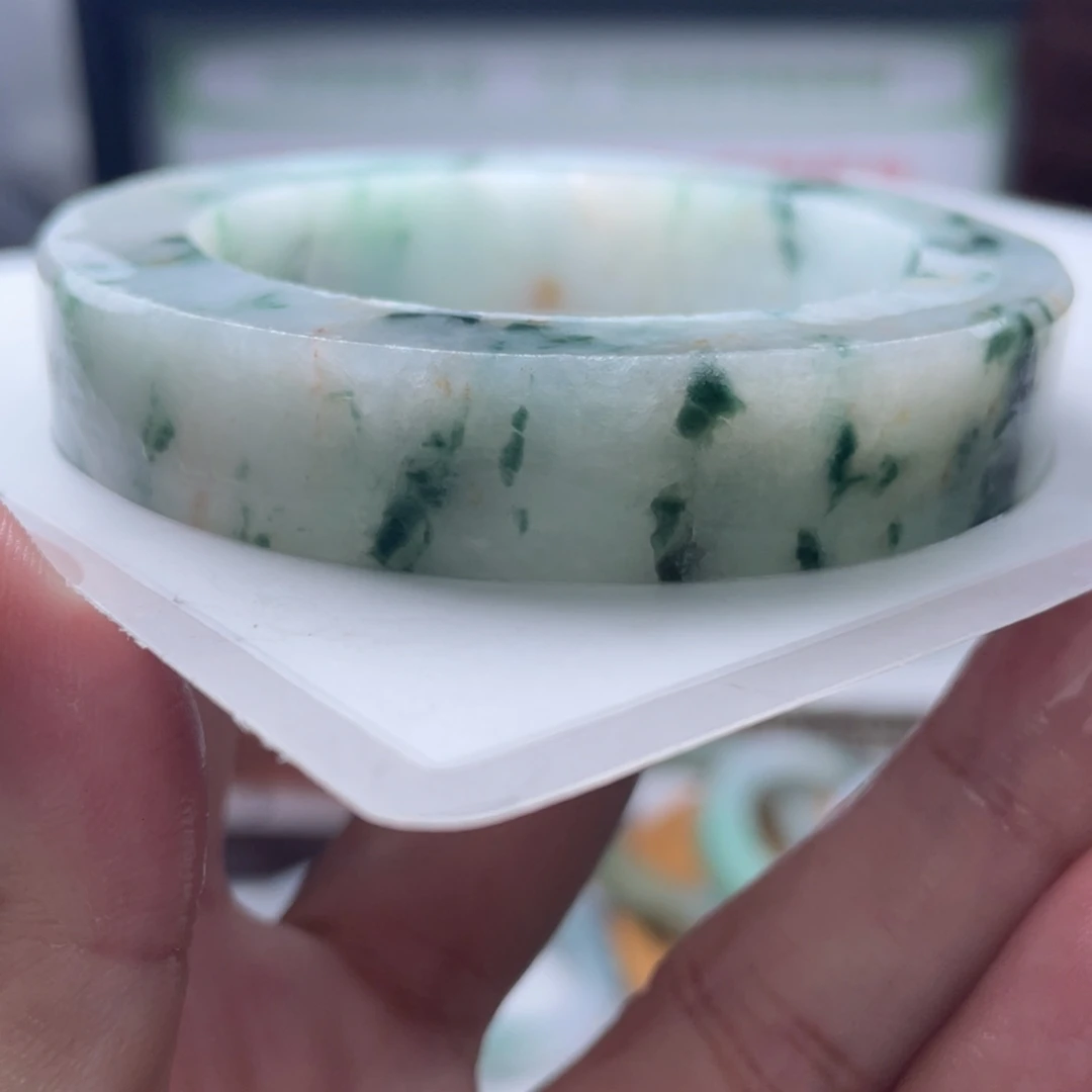 定制翡翠未镶嵌咨询