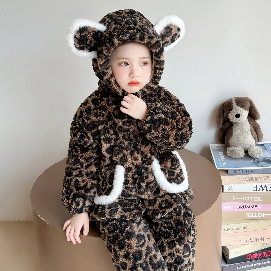 儿童睡衣女童冬季珊瑚绒加厚款三层夹棉女宝法兰绒家居服豹纹套装