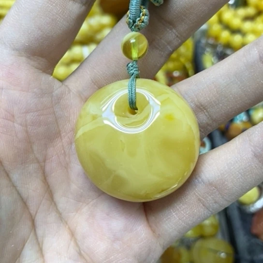 裸石蜜蜡未镶嵌吊坠