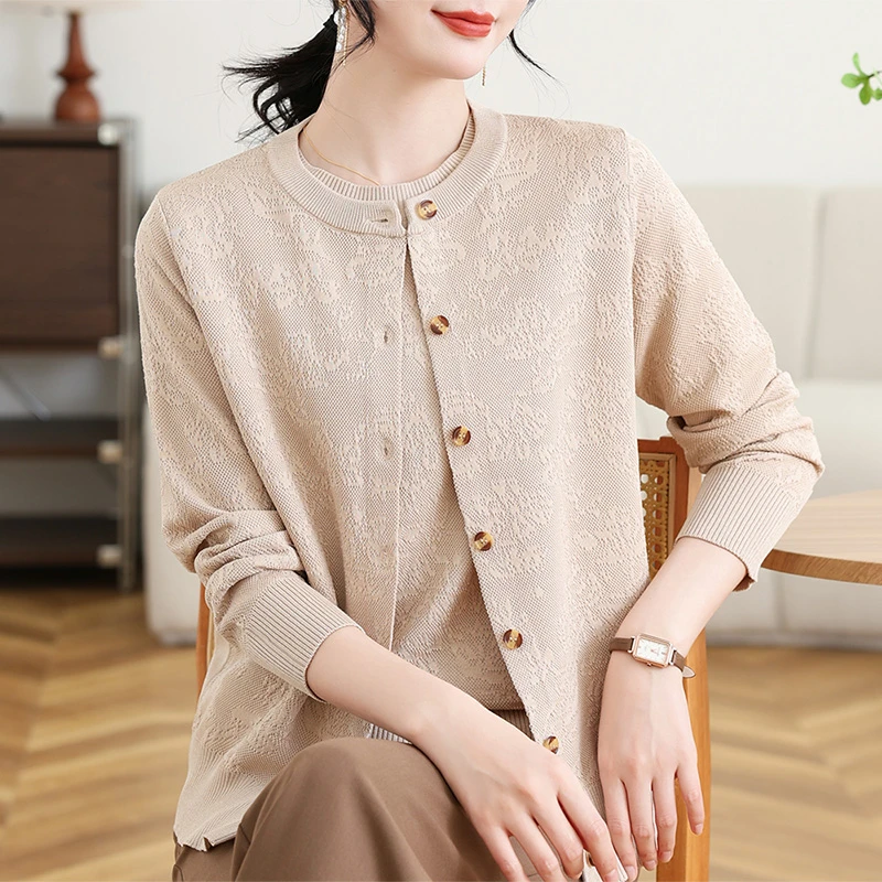 2025妈妈春装新款时尚洋气休闲宽松外穿小外套针织开衫上衣两件套