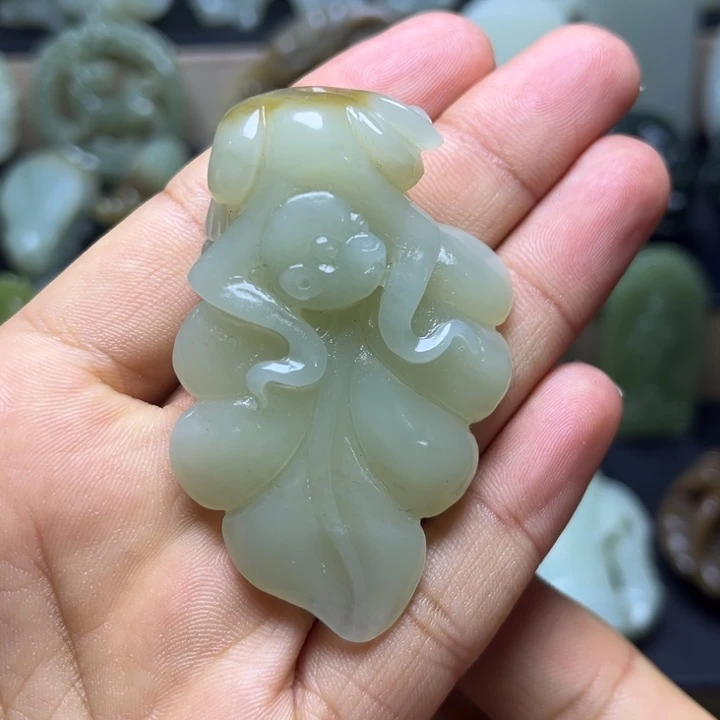 和田玉未镶嵌颈饰