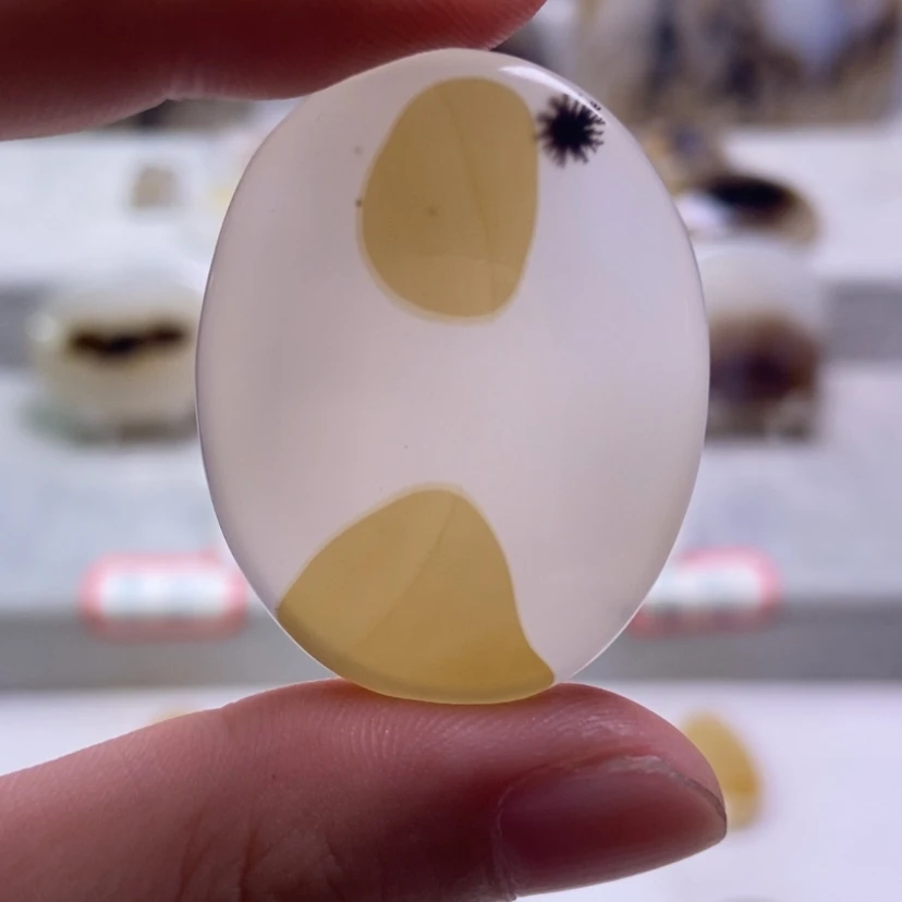 【闪购商品】未镶嵌玛瑙/玉髓珠宝奇石