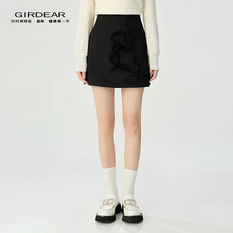 GIRDEAR/哥弟「缪斯女神」夏季新款复古时尚百搭显瘦提花短裙120015