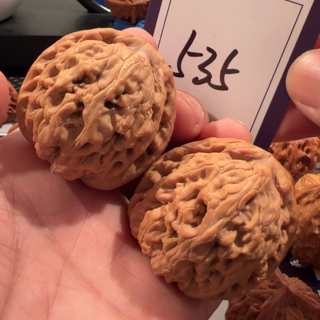 文玩核桃把件全品红锦鲤43尺寸535号