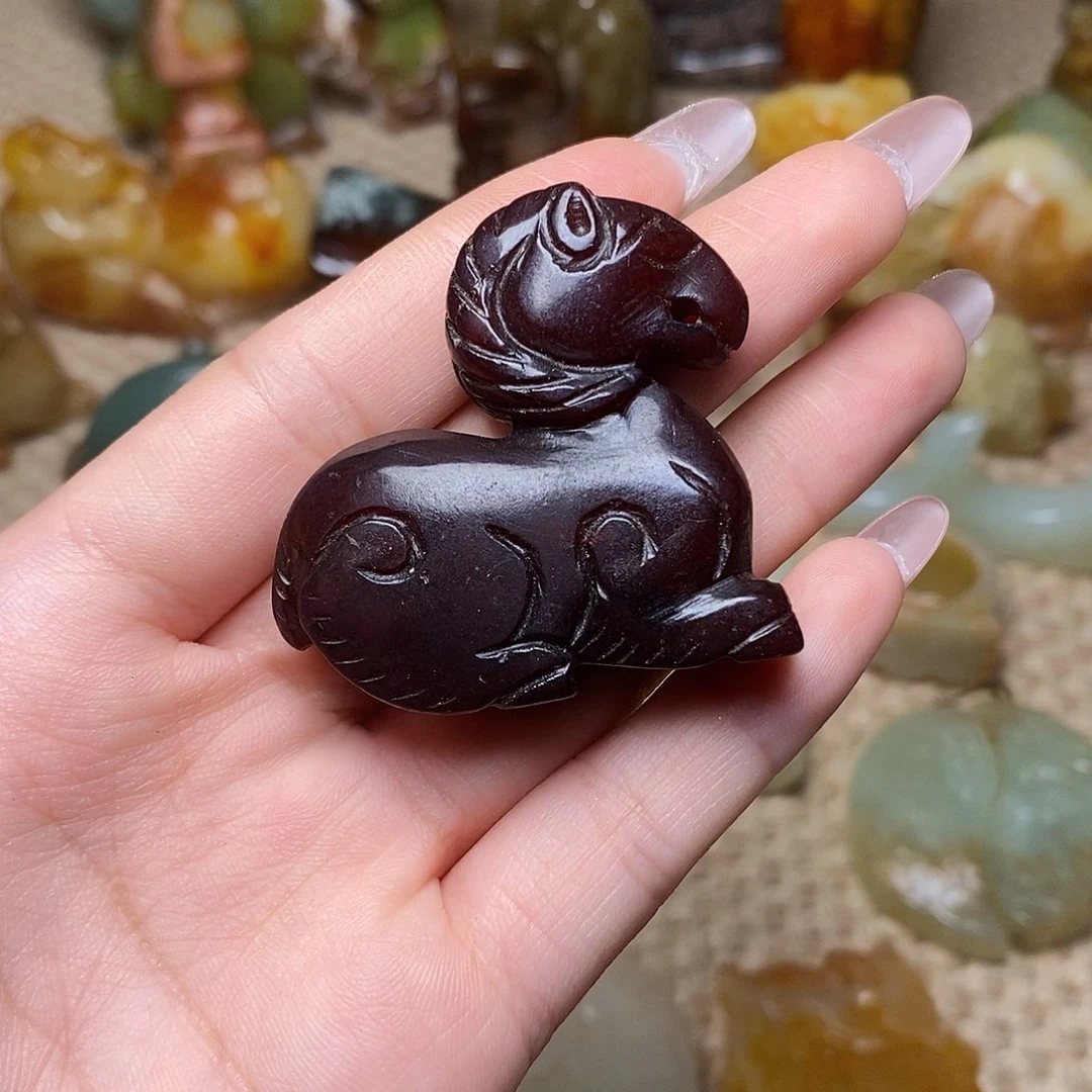 未镶嵌蛇纹石玉颈饰