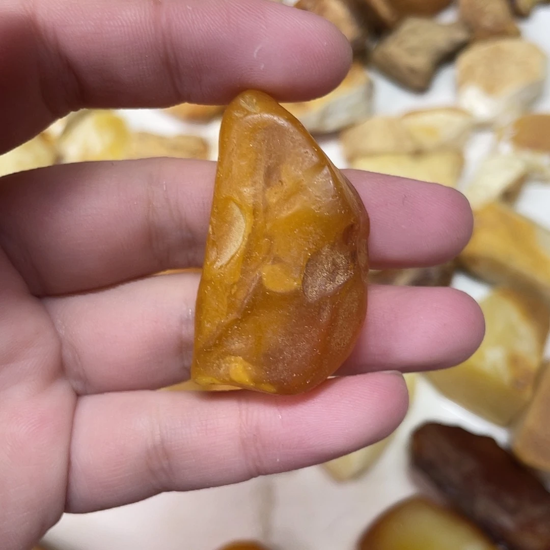 定制琥珀未镶嵌原矿琥珀