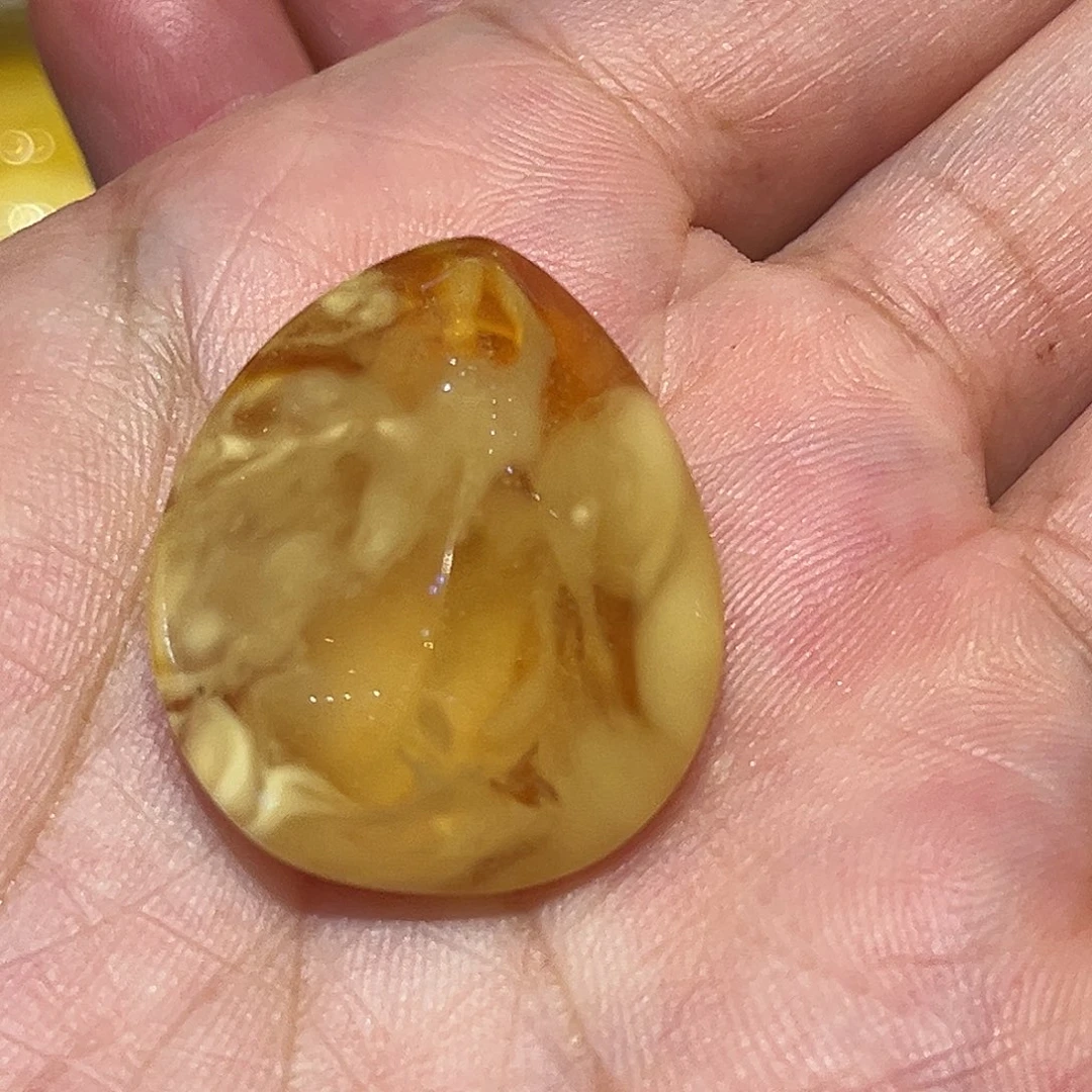 未镶嵌颈饰琥珀蜜蜡叶子