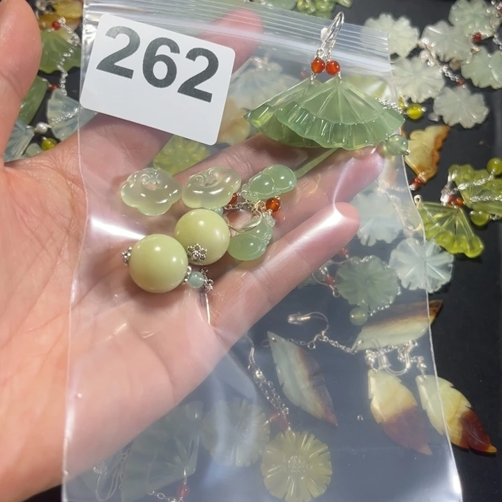 蛇纹石玉耳饰未镶嵌*️****