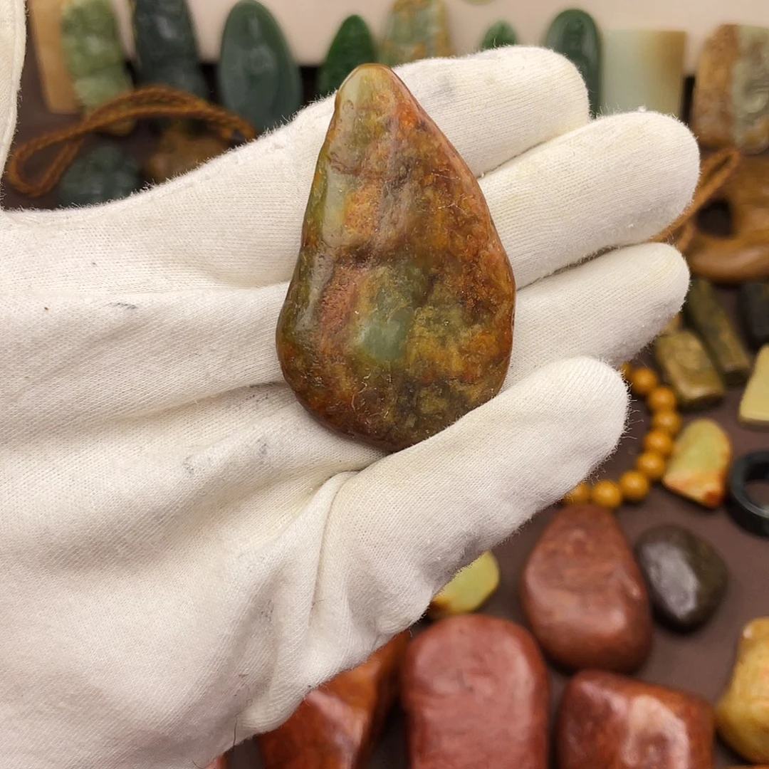 岫岩河磨玉（透闪石质玉）未镶嵌颈饰