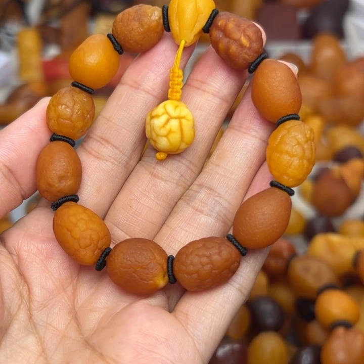 琥珀颈饰未镶嵌天然蜜蜡