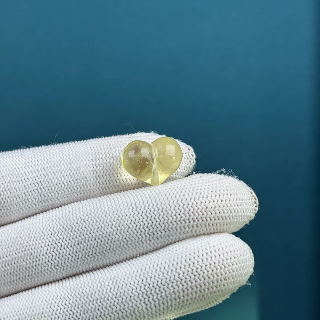 F4487天然原矿蜜蜡 屁桃爱心 15*11*9mm支持复检假一罚十