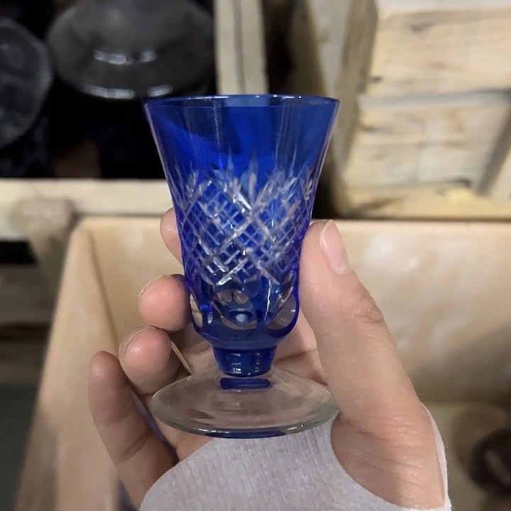 手柄款水晶玻璃微瑕一个