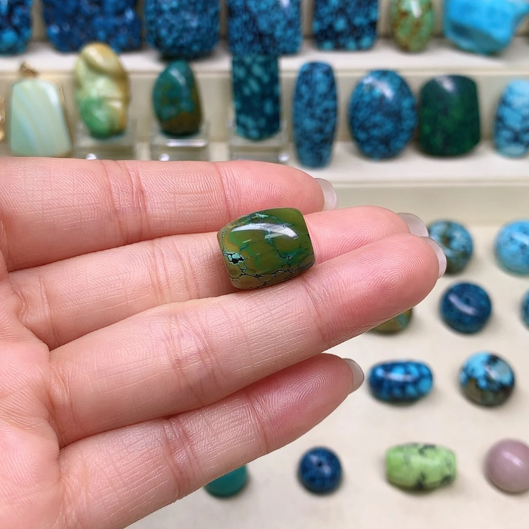 绿松石未镶嵌三彩随行